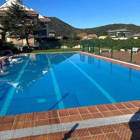 Playa De Berria - Precioso Apartamento Con Piscina * Santona