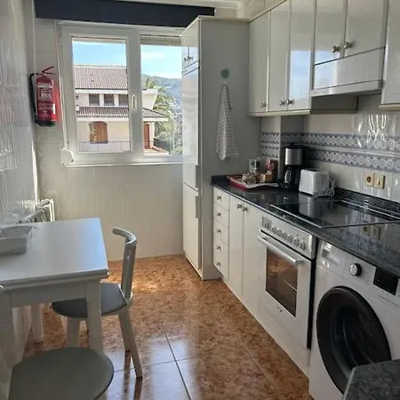Playa De Berria - Precioso Apartamento Con Piscina * Santona
