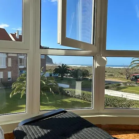 Playa De Berria - Precioso Apartamento Con Piscina * Santoña
